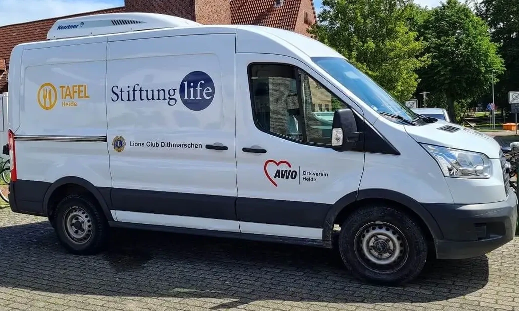 Fahrzeug der Tafel Heide